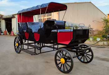 Black and Gold Vintage Horse Carriage